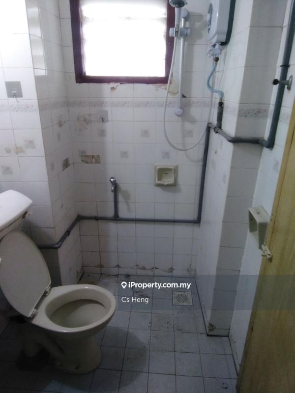 Pangsapuri untuk Dijual di Vista Angkasa oleh Cs Heng - iProperty.com.my