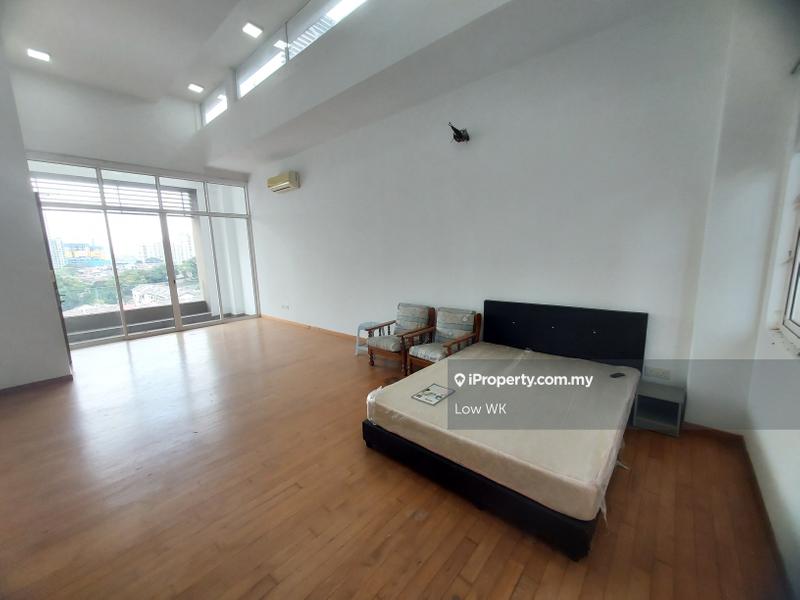 4.5-storey Terraced House for Sale in Happy Garden, Kuchai Lama by Low WK - iProperty.com.my