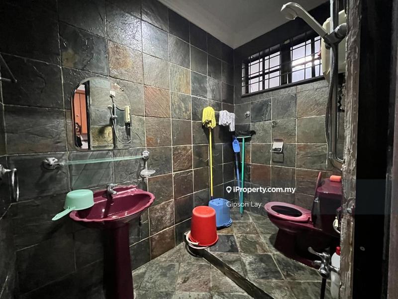 Semi-Detached House for Sale in Taman Delima, Kluang by Gipson Lay - iProperty.com.my