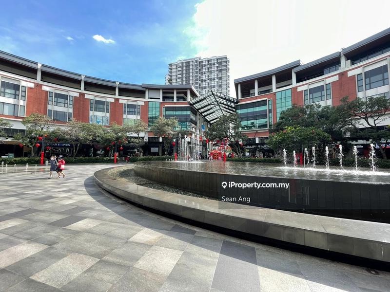 For Sale - Plaza Arkadia