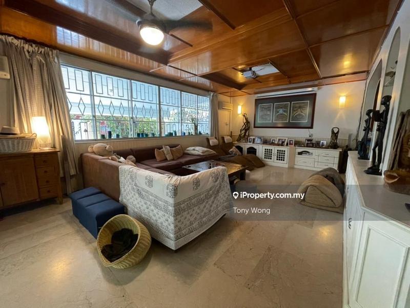 Rumah Berkembar untuk Dijual di Bundusan Golf Garden Semi-D, Penampang oleh Tony Wong - iProperty.com.my