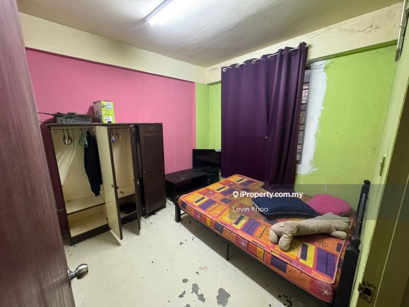 Flat for Sale in Taman Setia Rawang Flat by Levin Khoo - iProperty.com.my