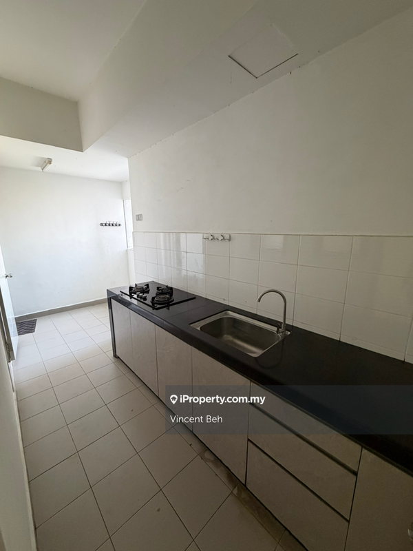 Kondominium untuk Disewa di Residence 8 oleh Vincent Beh - iProperty.com.my