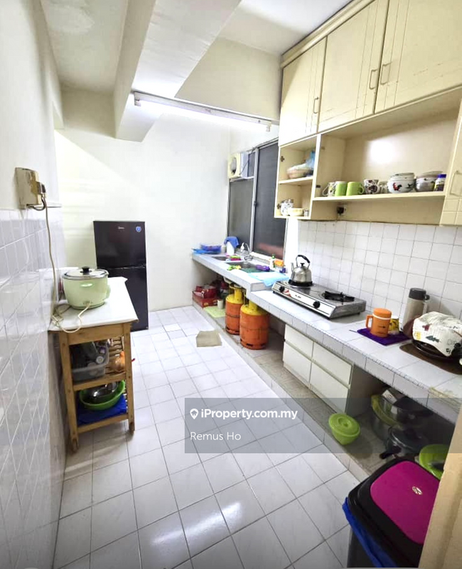 Rumah Pangsa untuk Dijual di Kuchai Entrepreneurs Park oleh Remus Ho - iProperty.com.my