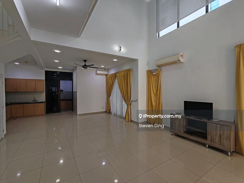 Rumah Berkembar untuk Disewa di Setia Utama, Setia Alam oleh Steven Ding - Living Room - iProperty.com.my