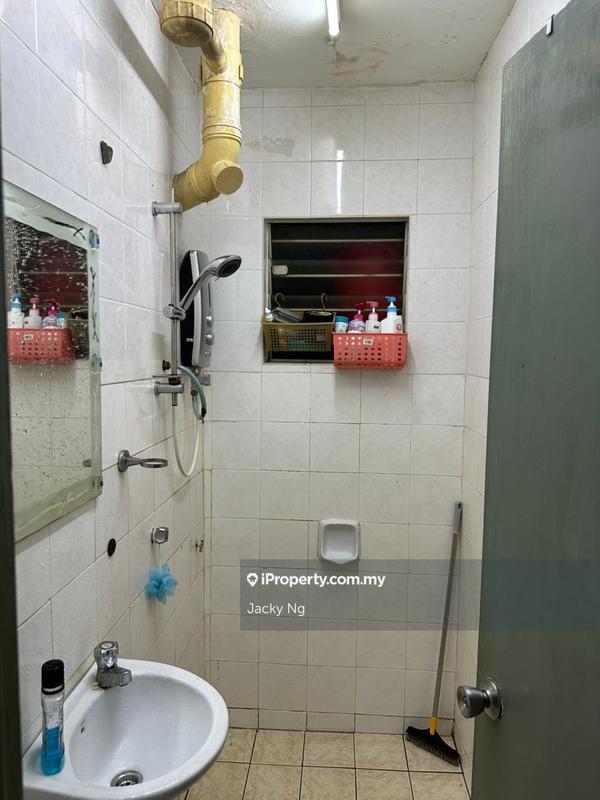 For Sale - saujana apartment