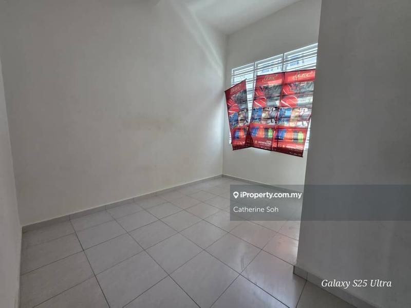Rumah Teres 2-Tingkat untuk Dijual di Kawasan Perindustrian Tangga Batu, Tangga Batu oleh Catherine Soh - iProperty.com.my