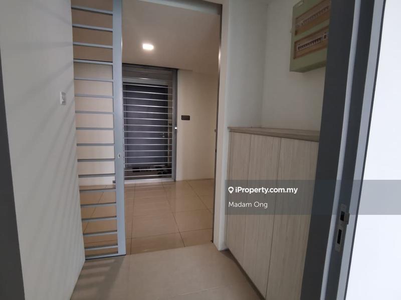 For Sale - Lakefront Residence