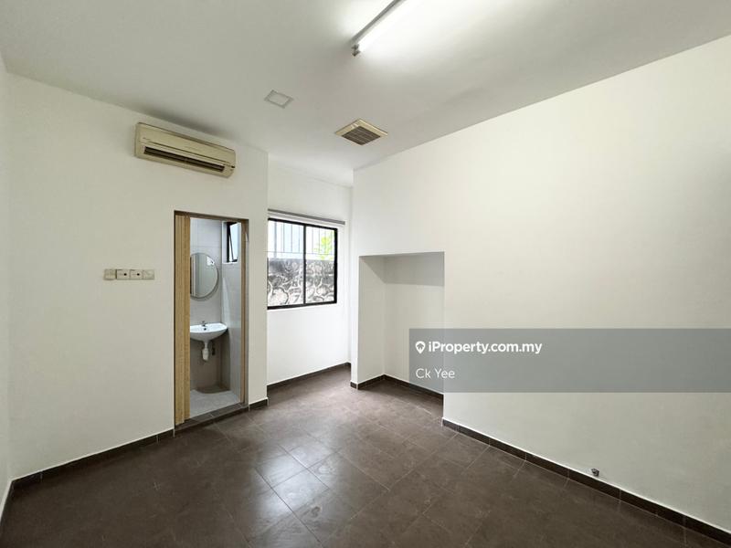 3-storey Terraced House for Sale in Taman Esplanad, Bukit Jalil by Ck Yee - iProperty.com.my