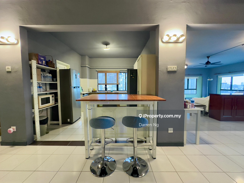 For Rent - Maxwell Towers