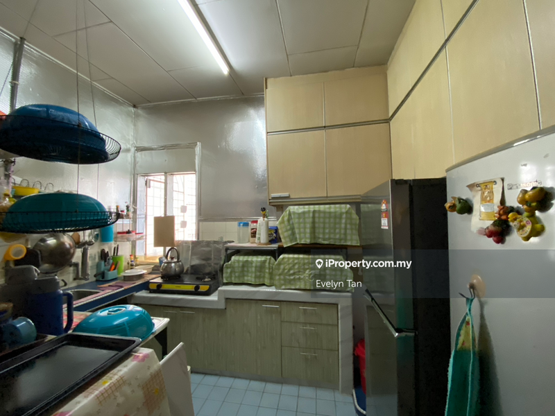 Pangsapuri untuk Dijual di Subang Perdana Goodyear Court 6 oleh Evelyn Tan - iProperty.com.my