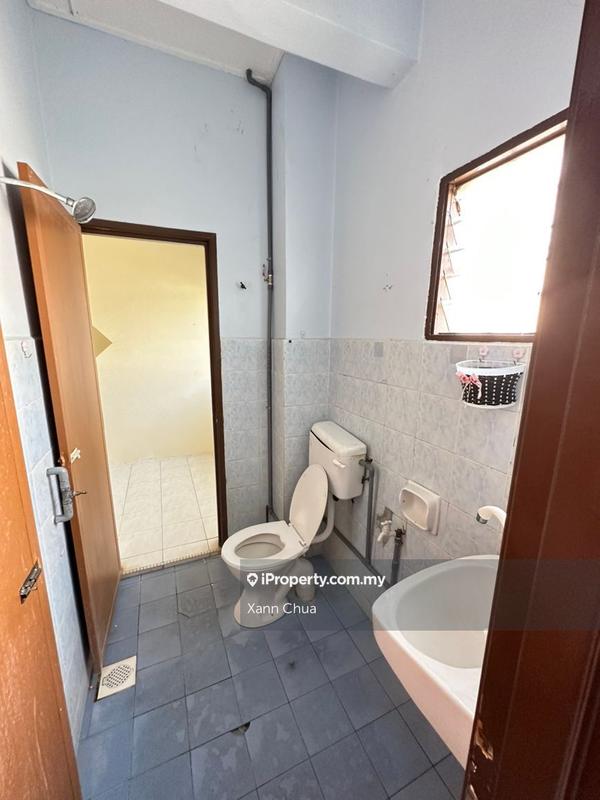 Semi-Detached House for Sale in Taman Pinggiran Putra, Seri Kembangan by Xann Chua - iProperty.com.my