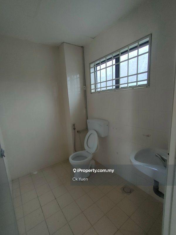 Shop for Rent in Bandaraya Ipoh, Ipoh by Ck Yuen - iProperty.com.my