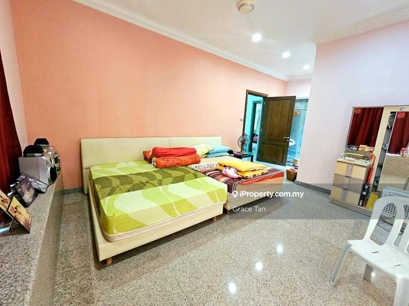 Bungalow House untuk Dijual di Taman Equine, Seri Kembangan oleh Grace Tan - iProperty.com.my