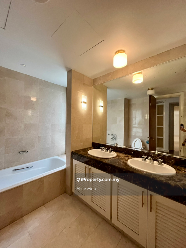 For Rent - Hampshire Park Condominium