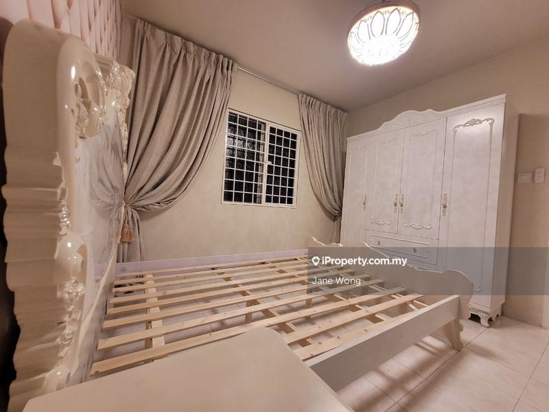 Rumah Flat untuk Dijual di Flora Damansara Flat oleh Jane Wong - iProperty.com.my