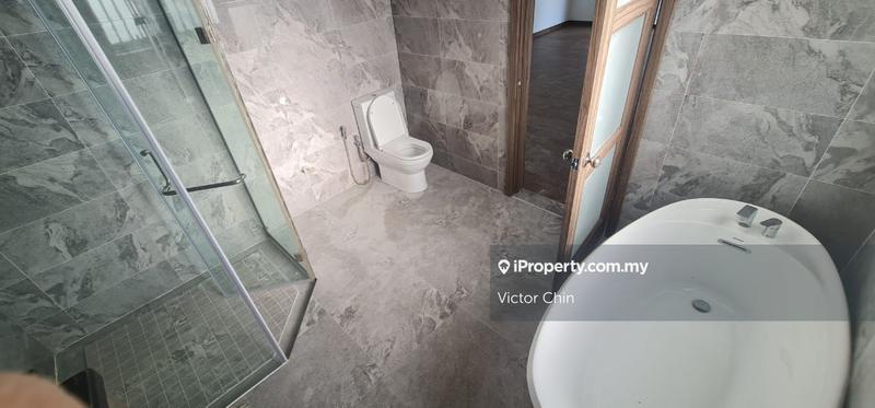 Rumah Berangkai 3 Tingkat untuk Dijual di Forest City Golf Resort Villa, Johor Bahru oleh Victor Chin - iProperty.com.my
