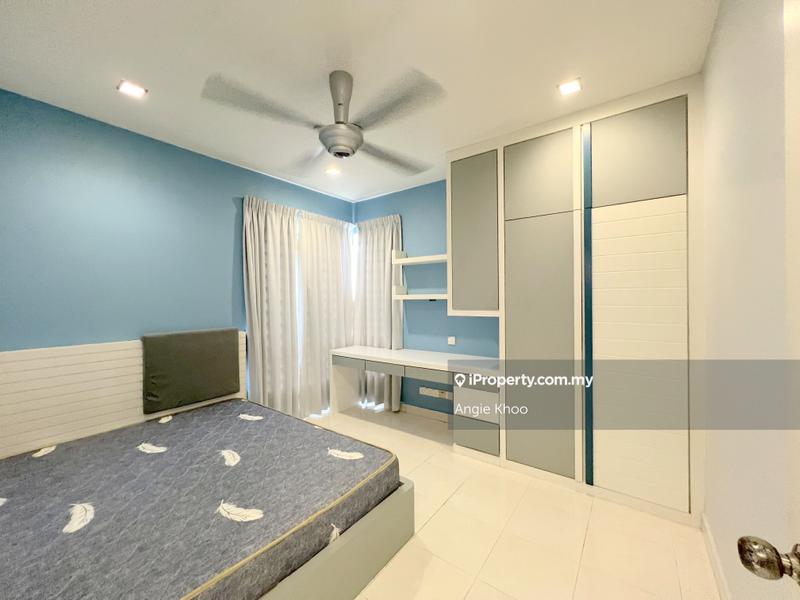 For Sale - Regency Heights Condo