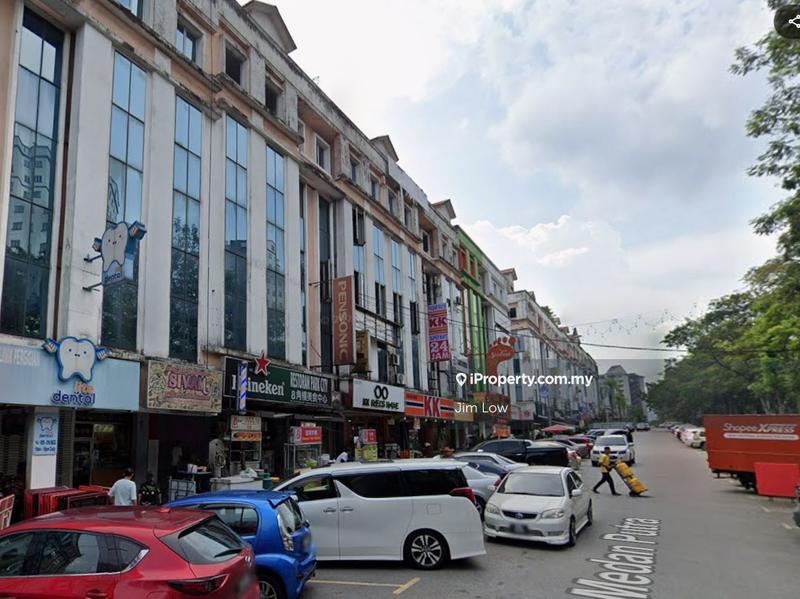 For Sale - Medan Putra Menjalara , good / prime location for investment or own use