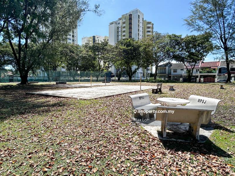 Rumah Berangkai 2 Tingkat untuk Dijual di Usj 6, Subang Jaya oleh Max Loh - iProperty.com.my