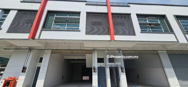 Kilang Teres untuk Disewa di 1.5 storey shop Factory @Off Jalan Kuala Kangsar, Ipoh oleh Irene Wai - iProperty.com.my