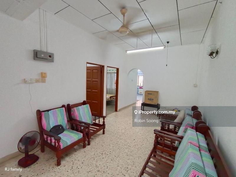 1-storey Terraced House for Sale in Taman Ayer Keroh Heights, Ayer Keroh by Robin Soong - iProperty.com.my