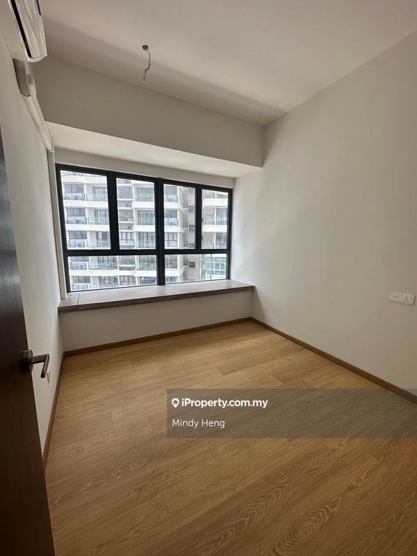 For Sale - Bay Point @ Country Garden Danga Bay