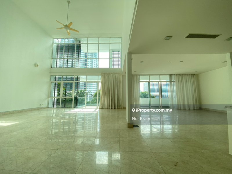 For Sale - Kenny Hills Residence