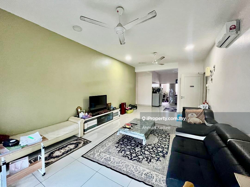 Condominium for Sale in Lake Vista Residence (Tasik Vista Residen) by Ahmad Fadlee - iProperty.com.my