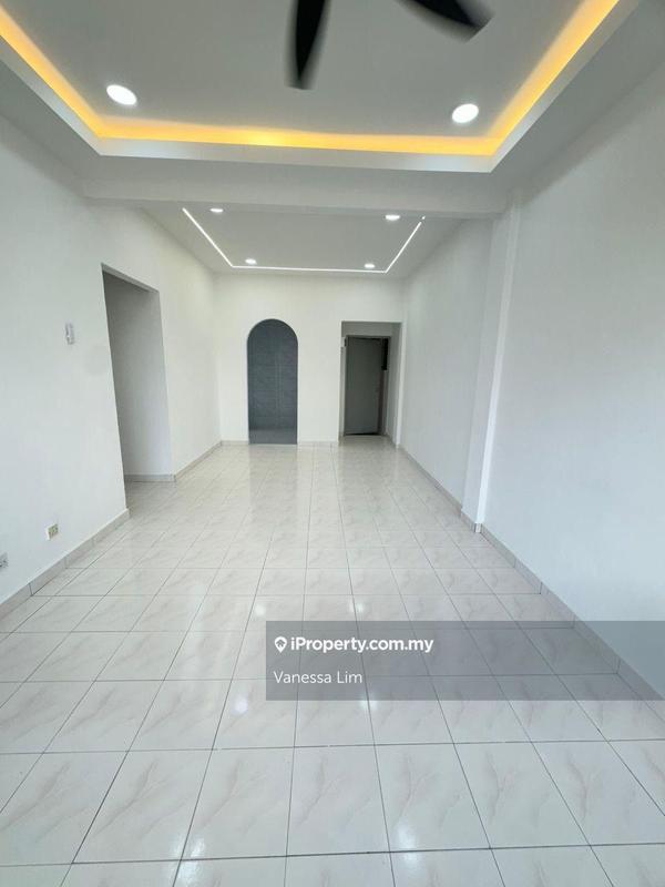 For Sale - Ria 2 Apartment