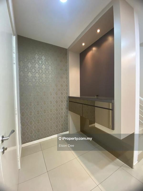 Rumah Berangkai 3 Tingkat untuk Dijual di Southbay Residence, Batu Maung, Batu Maung oleh Elson Dee - iProperty.com.my