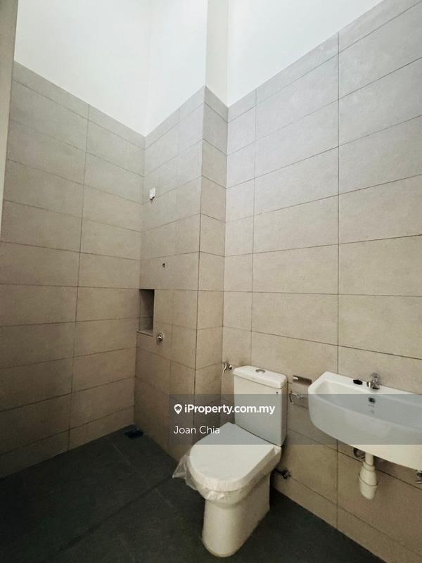 Rumah Teres 2-Tingkat untuk Dijual di Austin Crest, Johor Bahru oleh Joan Chia - iProperty.com.my