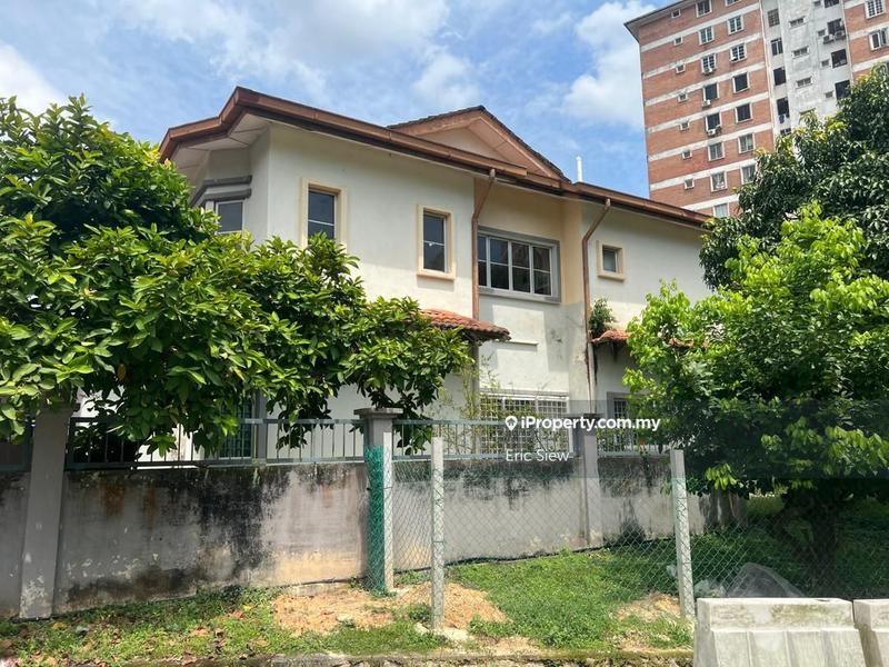 Rumah Berkembar untuk Dijual di Sungai Long, Bandar Sungai Long oleh Eric Siew - iProperty.com.my