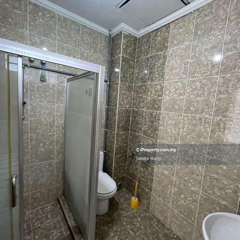 2.5-storey Terraced House for Sale in Bandar Utama 6, Bandar Utama by Sandra Wang - iProperty.com.my