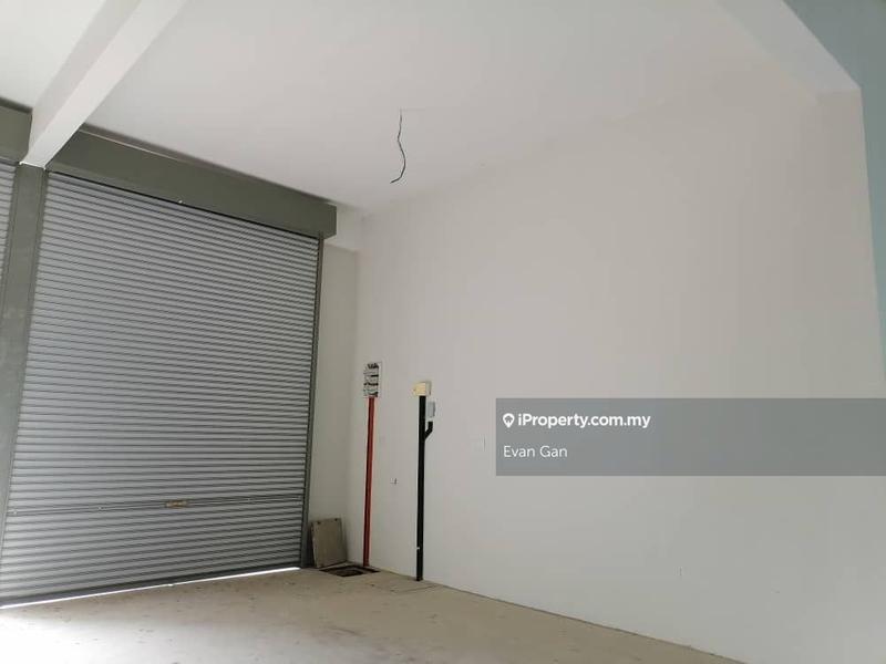 Kilang Berkembar untuk Dijual di Taman Tasik Utama, Bukit Katil oleh Evan Gan - iProperty.com.my