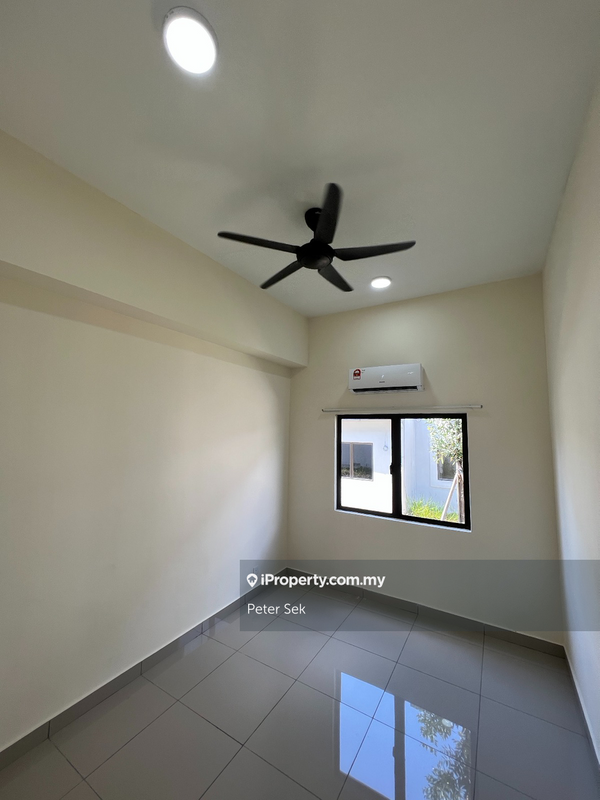 Rumah Berangkai 2 Tingkat untuk Dijual di Bandar Baru Salak Tinggi, Sepang oleh Peter Sek - iProperty.com.my
