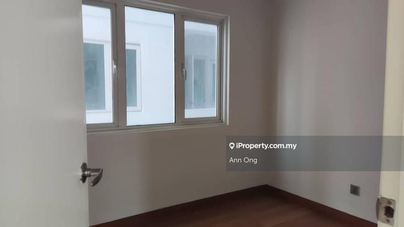 Service Residence for Sale in Crest Residence by Ann Ong - iProperty.com.my