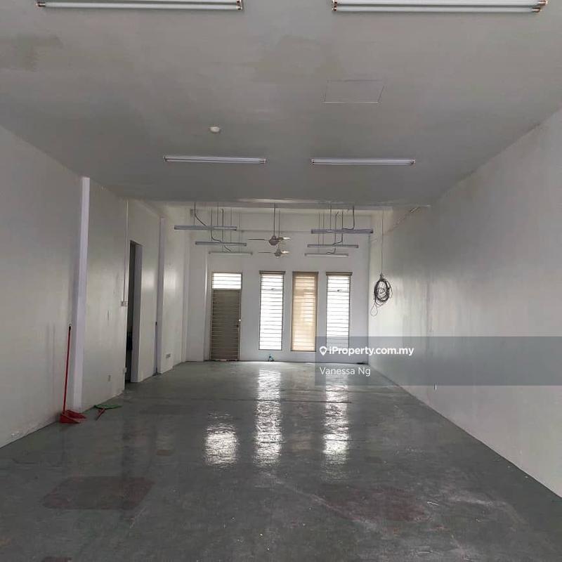 Shop for Sale in Kampung Sungai Kayu Ara, Petaling Jaya by Vanessa Ng - iProperty.com.my