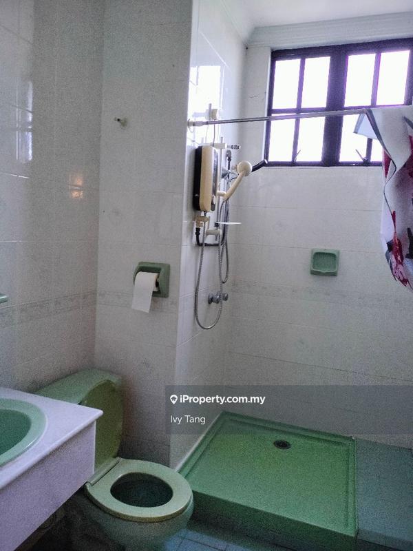 Condominium for Sale in The Club by Ivy Tang - iProperty.com.my