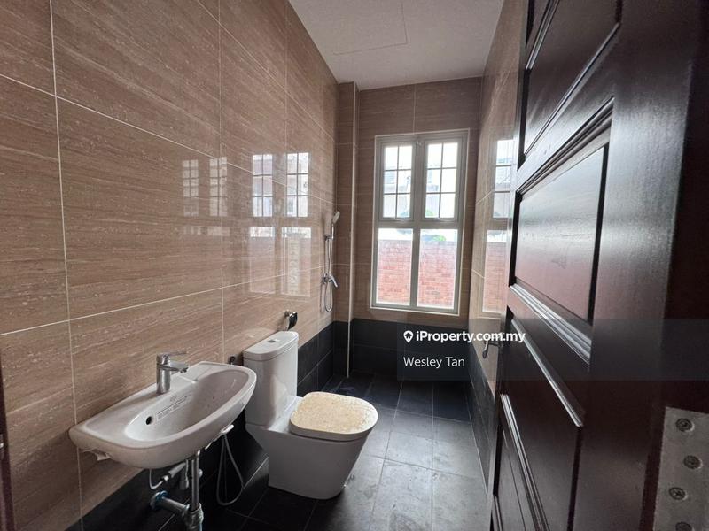 Bungalow House untuk Dijual di Taman Kota Syahbandar, Melaka City oleh Wesley Tan - iProperty.com.my