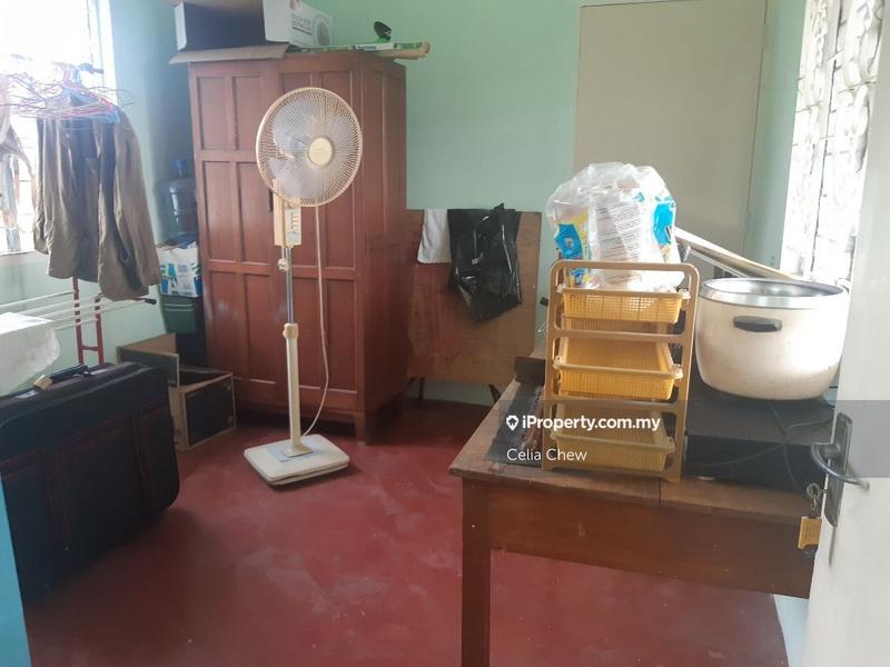 Bungalow House for Sale in Hock Lee Housing, Tampin by Celia Chew - iProperty.com.my