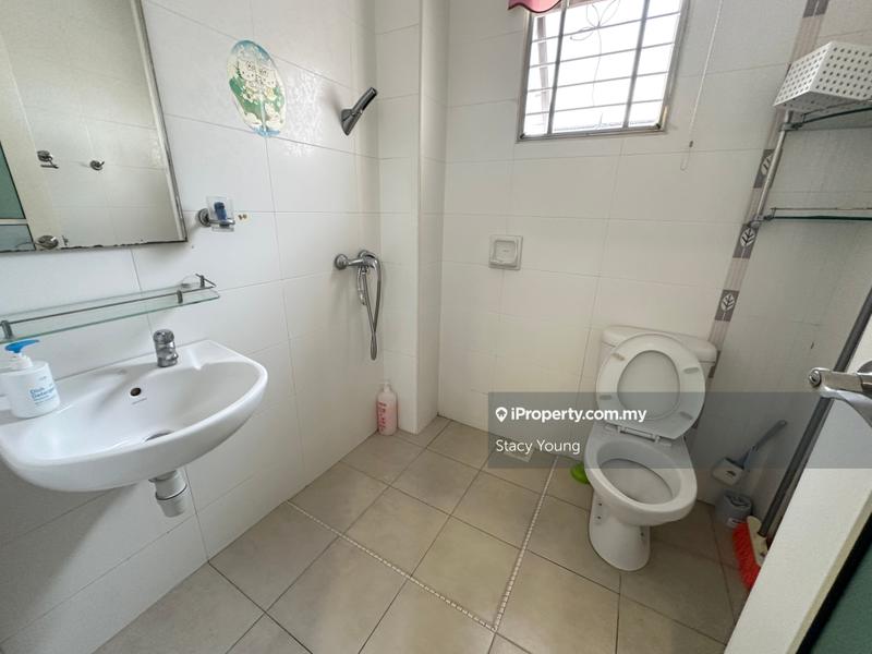 Rumah Berkembar untuk Dijual di Bukit Sungai Long, Bandar Sungai Long oleh Stacy Young - iProperty.com.my