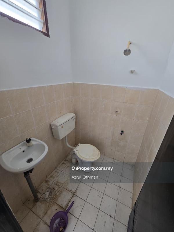 Rumah Berangkai 1 Tingkat untuk Dijual di Taman Politeknik, Telok Kemang oleh Azrul Othman - iProperty.com.my
