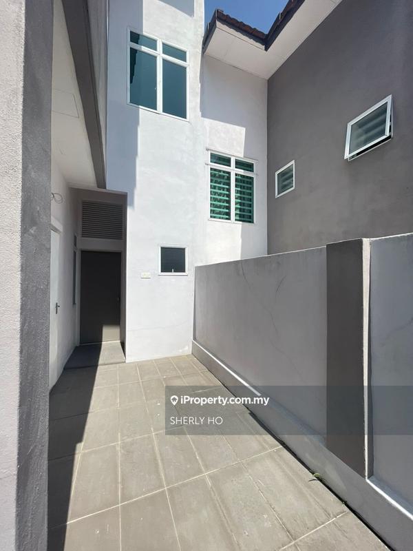 Rumah Berkembar untuk Dijual di Bandar Lahat Mines, Lahat oleh SHERLY HO - iProperty.com.my