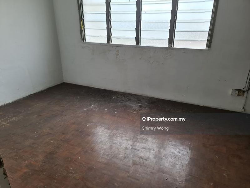 Semi-Detached House for Sale in Taman Overseas Union (Taman Oug), Jalan Klang Lama (Old Klang Road) by Shimry Wong - iProperty.com.my