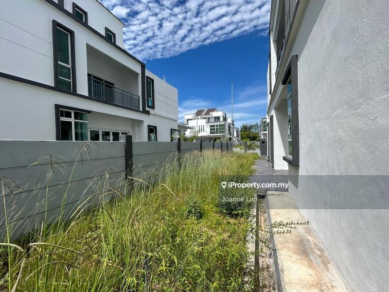 Rumah Berkembar untuk Dijual di Taman Klebang Utama, Klebang oleh Joanne Lim - iProperty.com.my