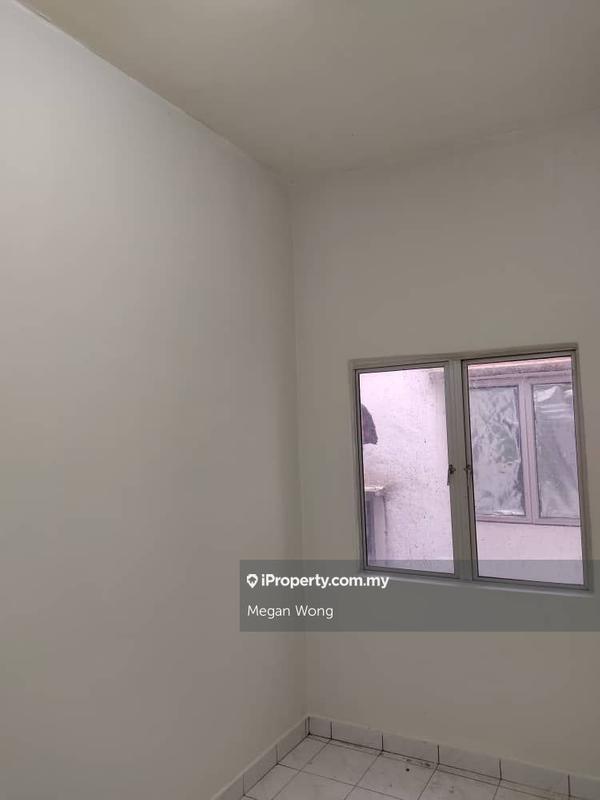 Shop / Office untuk Dijual di Taman Kajang Sentral, Kajang oleh Megan Wong - iProperty.com.my