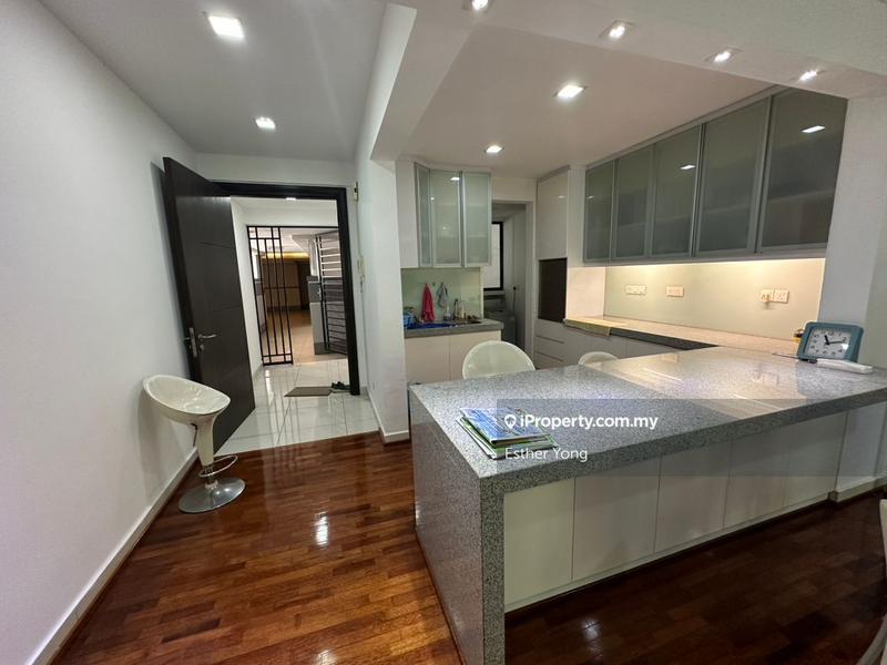 Condominium for Sale in Papillon Desahill Condominium by Esther Yong - iProperty.com.my