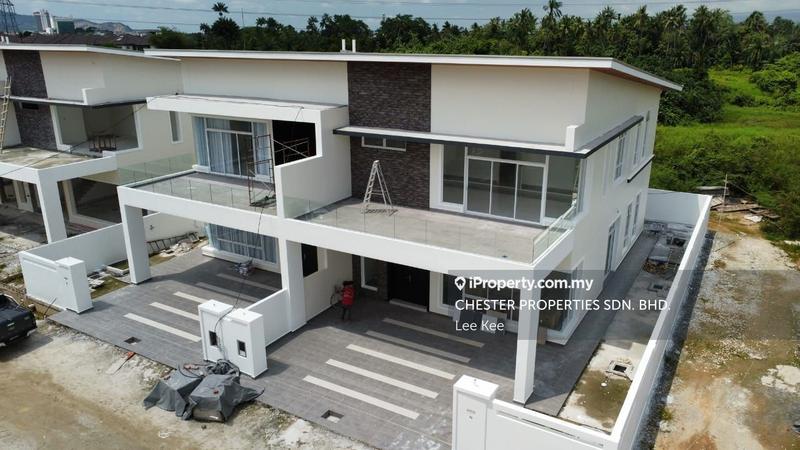 Rumah Berkembar untuk Dijual di Near D Garden, Batu Pahat oleh Lee Kee - iProperty.com.my