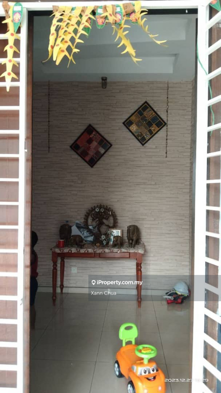 Rumah Berkembar untuk Dijual di Bandar Putra Permai, Seri Kembangan oleh Xann Chua - iProperty.com.my
